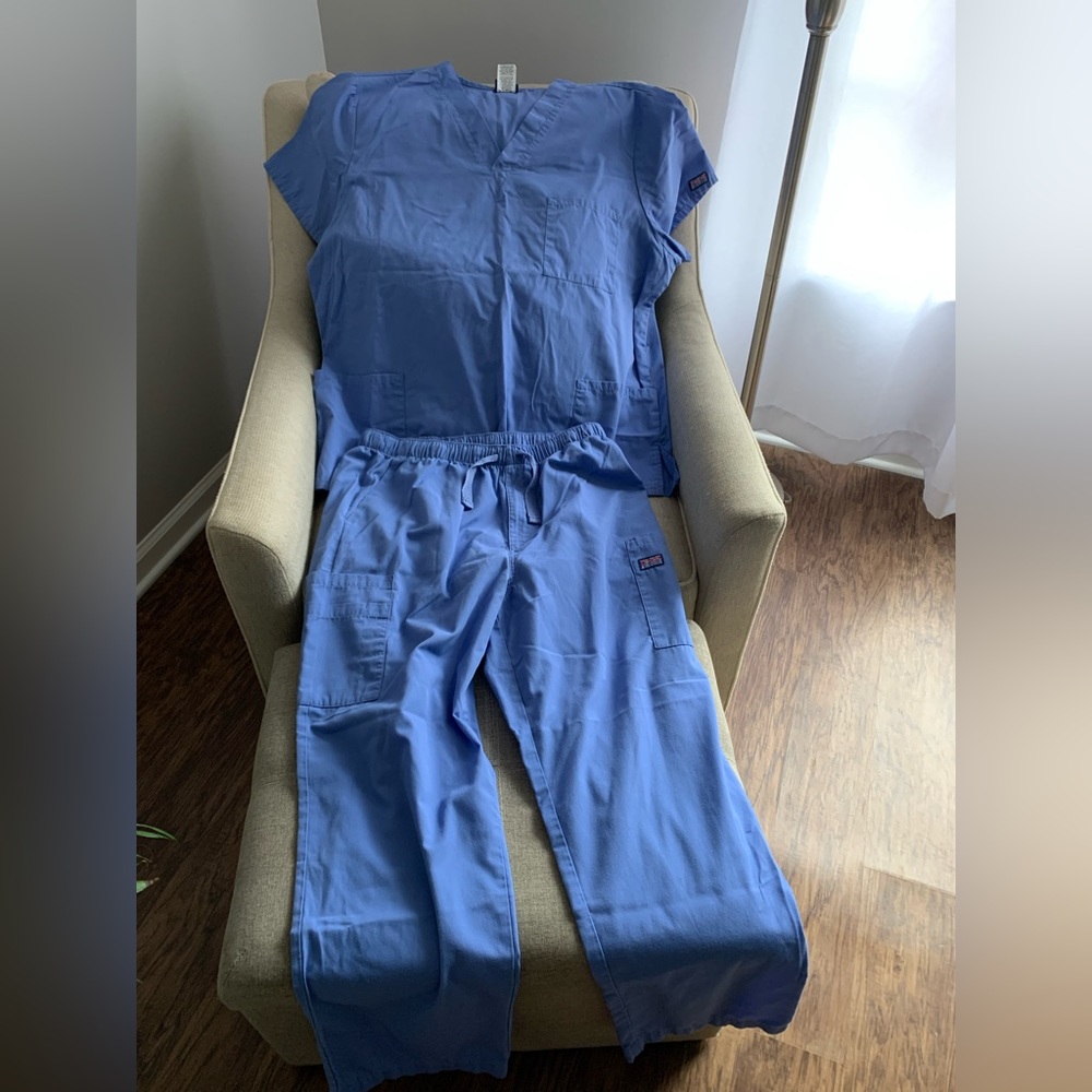 Mens Cherokee scrub set